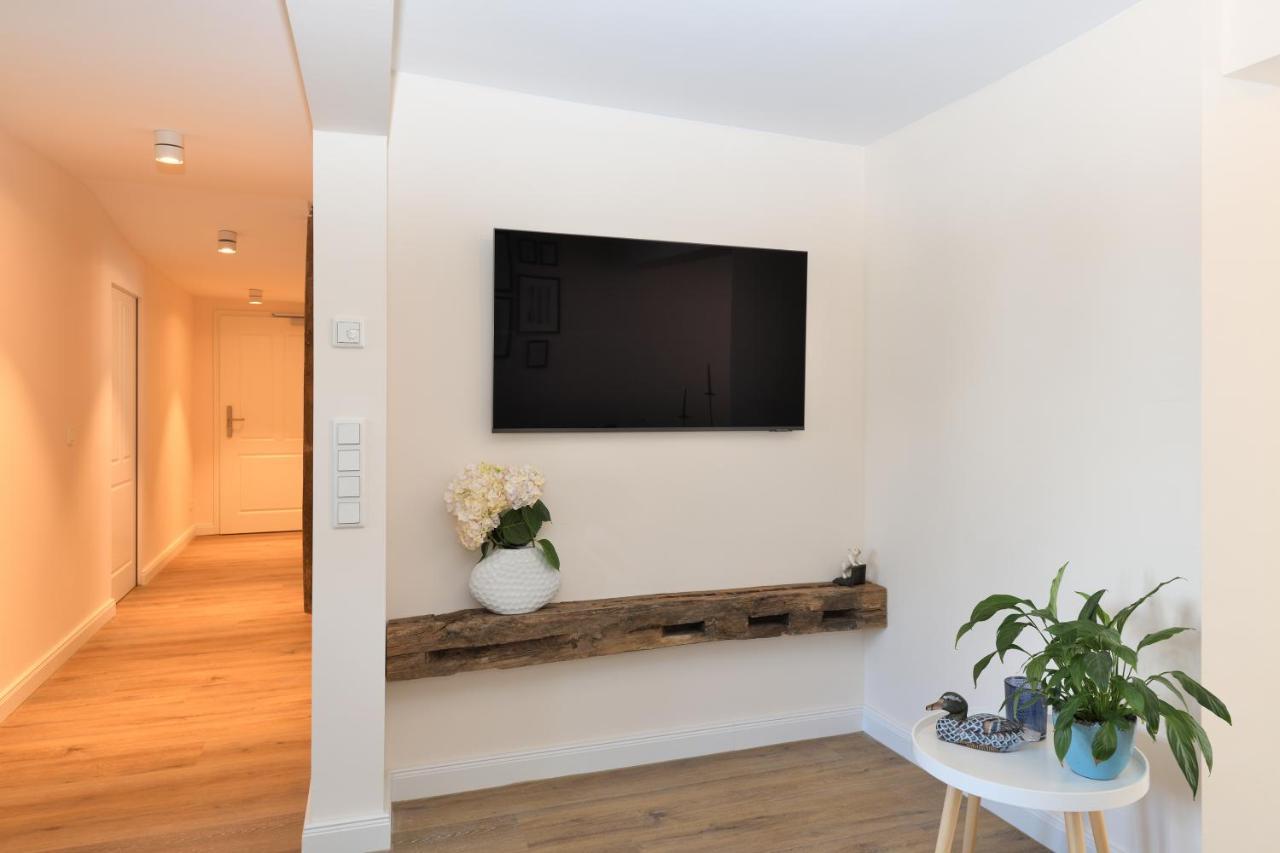 Das Schiefe Haus- Wohnung "Nibelungen" Heppenheim  Luaran gambar