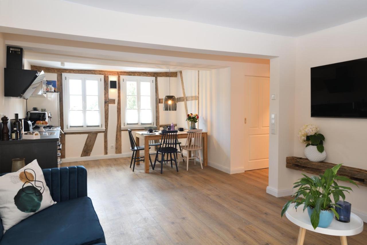 Das Schiefe Haus- Wohnung "Nibelungen" Heppenheim  Luaran gambar
